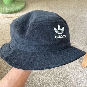 Adidas black bucket hat.